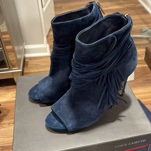 Vince camuto navy suede fringe bootie